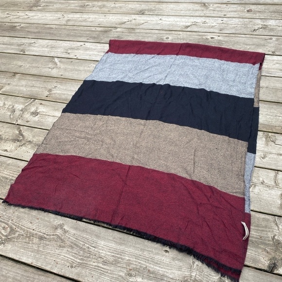 Burberry Colour block Scarf Red/Black - Picture 11 of 14